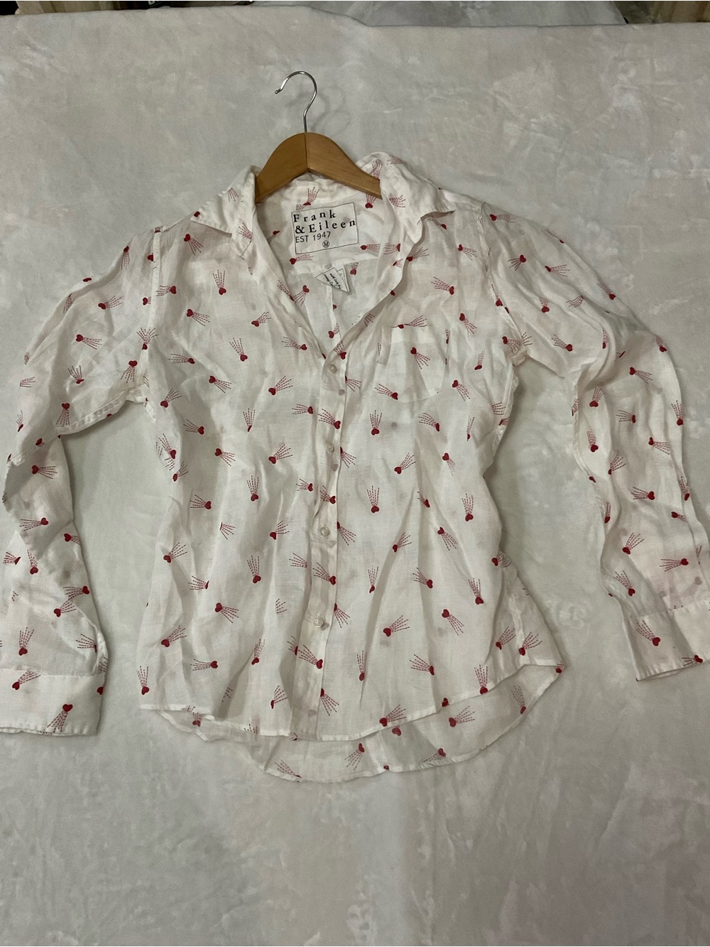 Frank & Eileen White Shirt with Red Heart Print